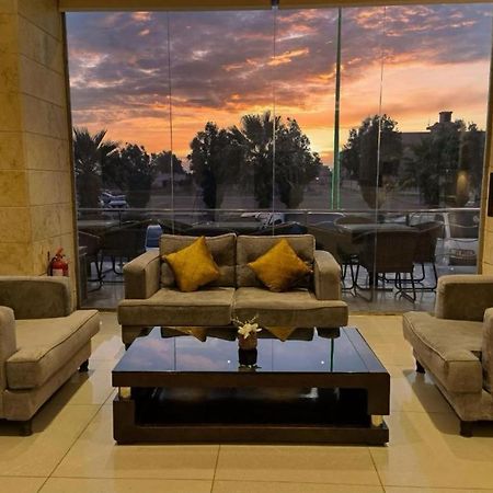 Makarim Palm Hotel Рабиг Экстерьер фото